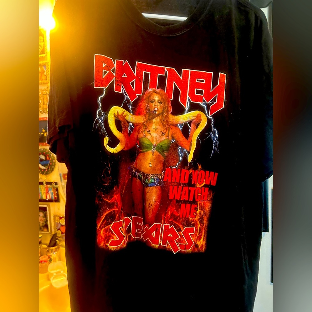 Britney Spears black Xl t shirt.
